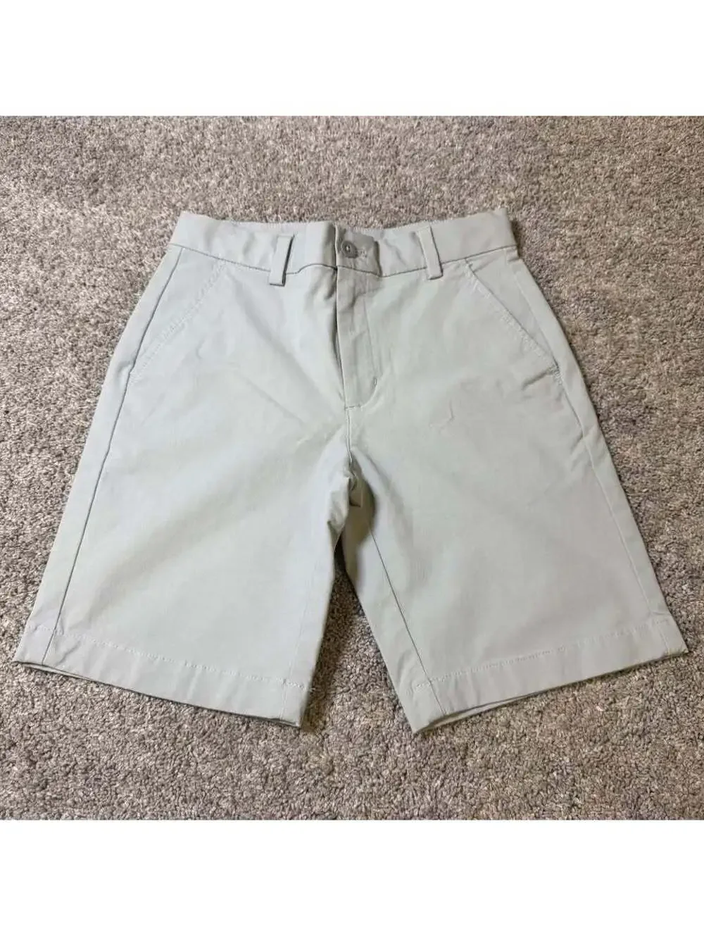 Vineyard Vines Boy’s Gray Performance Shorts Size 10